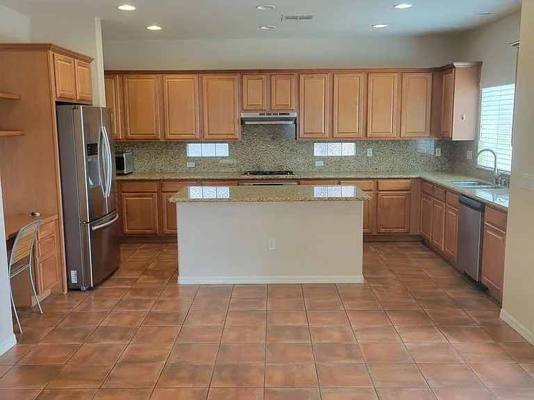 11424 Valentino Ln — Photo 10