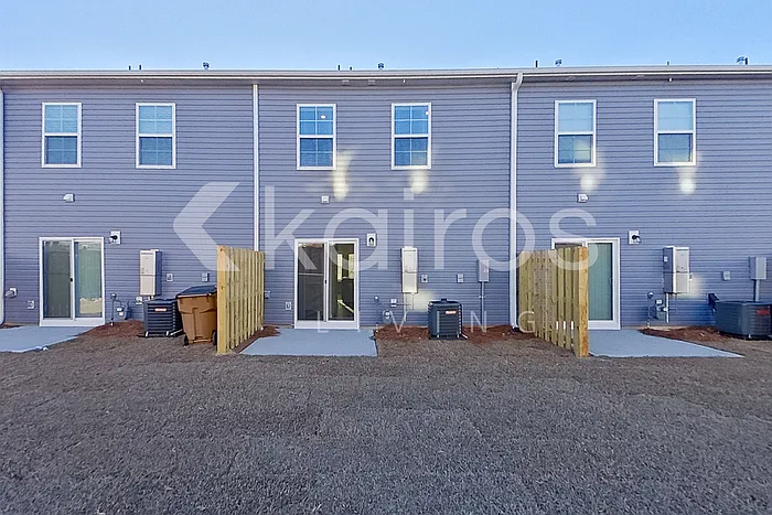 2191 Banyan Cir — Photo 21
