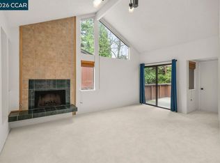 8131 Camelback Pl, Pleasant Hill, CA 94523