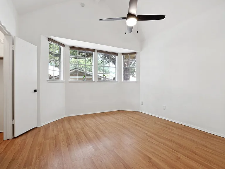 6501 Brush Country Rd #115 — Photo 11