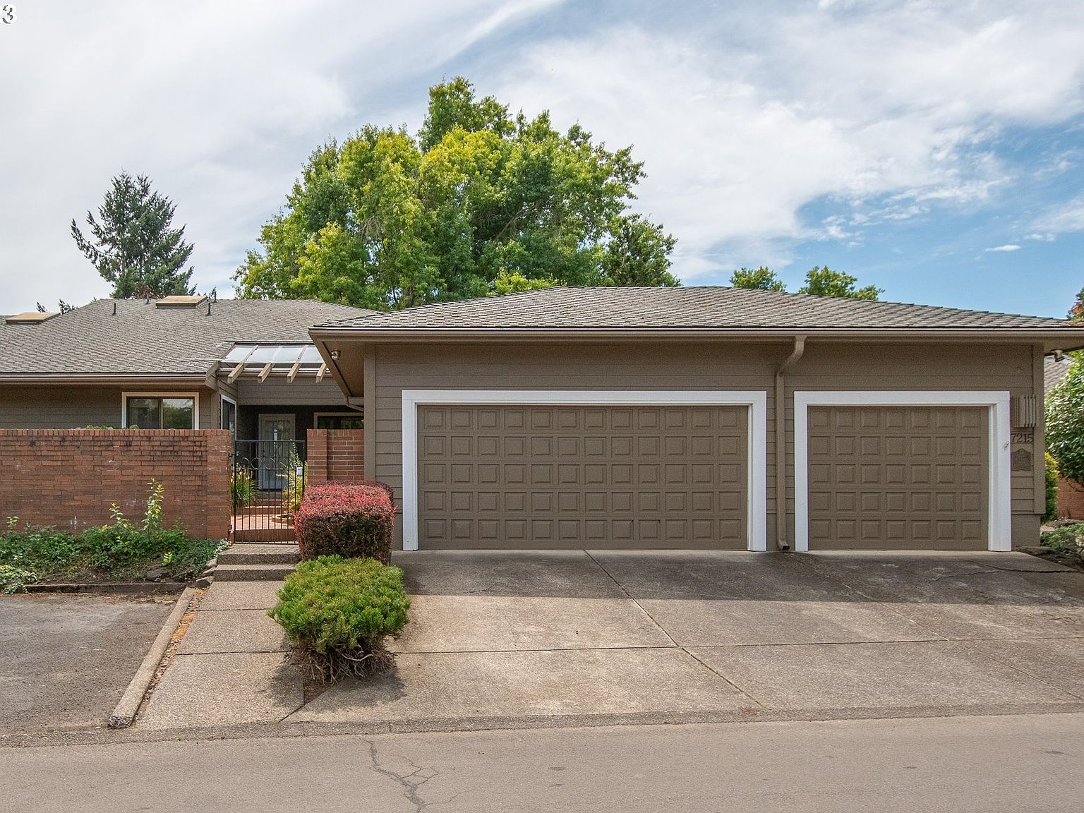 7215 SW Arbor Lake Dr