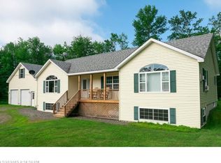 73 Noahs Landing Rd, Newport, ME 04953