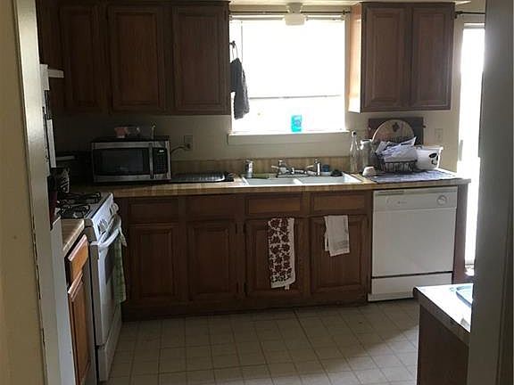 5th image of 1501 Arctic Cir