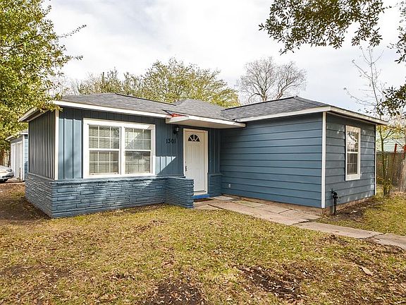 5th image of 1301 Scarborough Ln