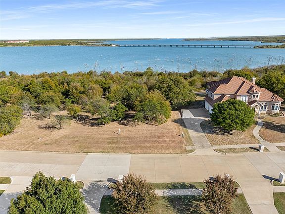 5th image of 1123 Mallard Pointe Dr