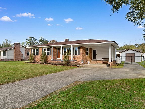 2nd image of 1738 Pickens St.