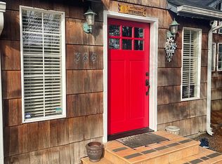 386 S 52nd Pl, Springfield, OR 97478