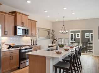 6758 Wildflower Way, Excelsior, MN 55331
