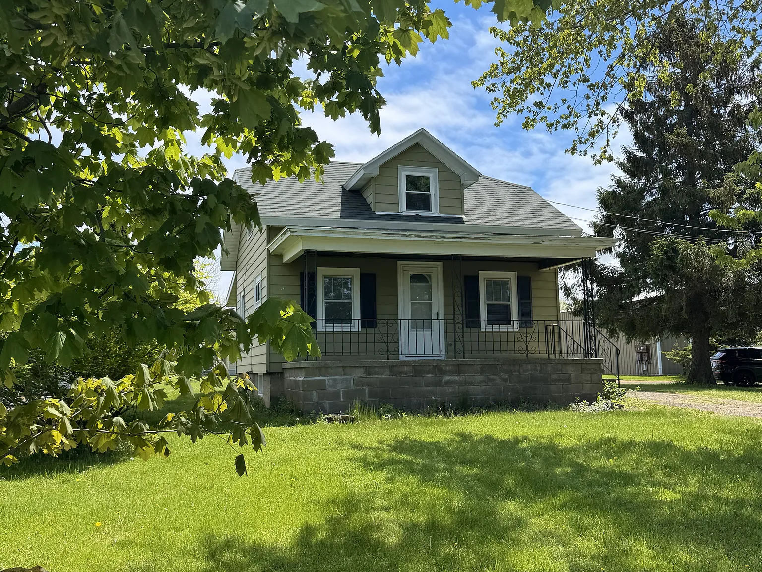 3 bed, 1016 sqft, $1,495 — Photo 2