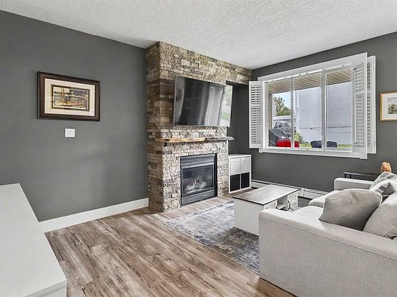 4th image of 3501 NE 15th St SW #101