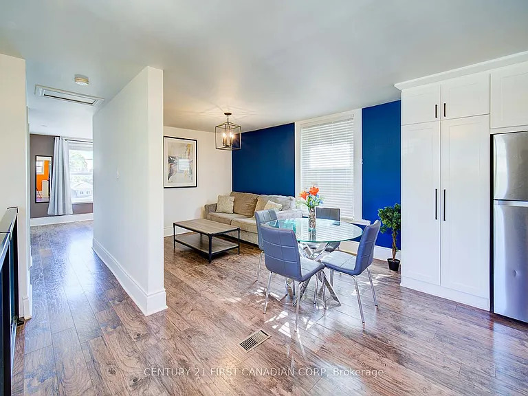 425 English St #UPPER — Photo 2