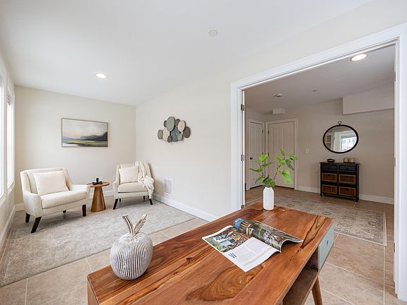 5th image of 34 Acadia Lane