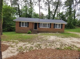 7561 Carrollburg Dr, Fayetteville, NC 28303