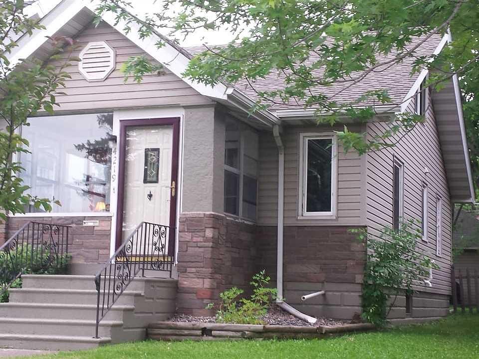 2nd image of 4219 W 4th St
