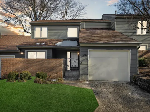 2140 Fort Harrods Dr APT 10, Lexington, KY 40513