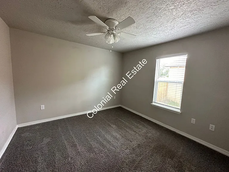 112 State Ave — Photo 5