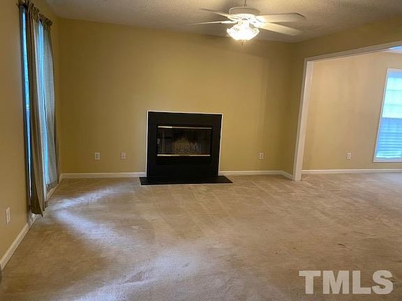 2nd image of 3 S Indiancreek Pl