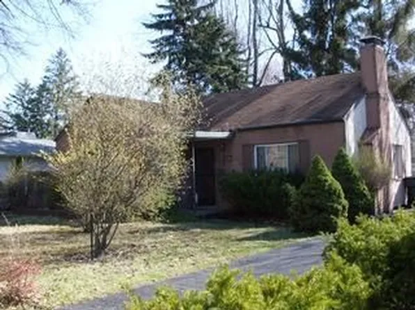 180 Harding Rd, Columbus, OH 43209