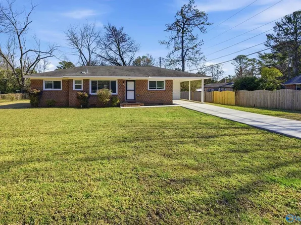 1617 Brook Hollow Cir NW, Huntsville, AL 35816
