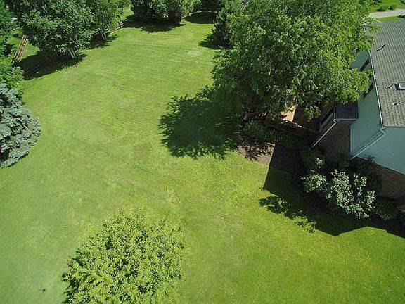 4th image of 311 Hillcrest Dr