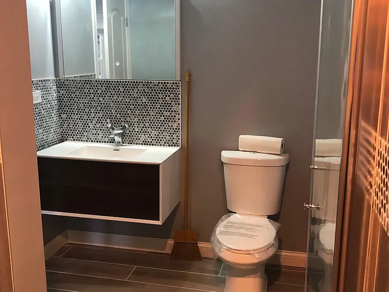 215 Stafford Dr — Photo 16
