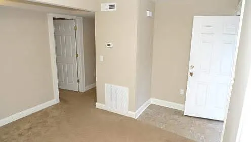 805 Holly Ave — Photo 3