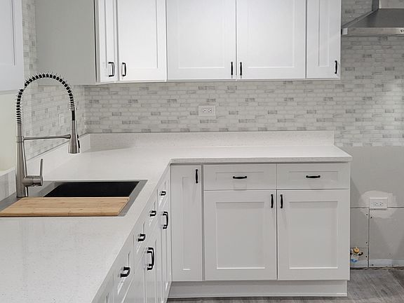 2nd image of 4515 S Emerald Ave #1