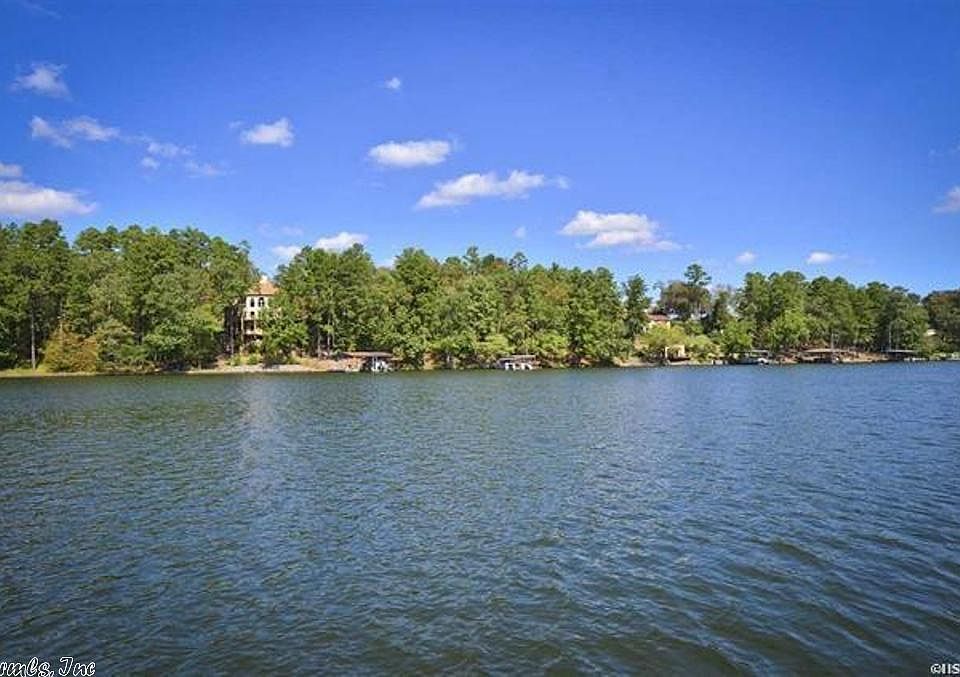 1st image of 224 Lake Harbor Cir