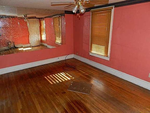 4th image of 1440 21st Ave