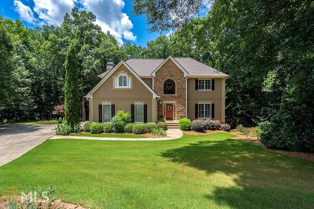 1011 Saint Andrews Dr photo 1