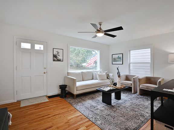 5th image of 353 E Royal Forest Blvd