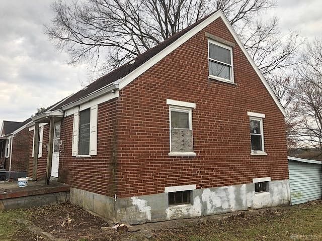 1st image of 566 Harriet St
