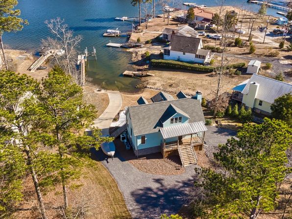 534 N Lakeshore Dr, Gilbert, SC 29054