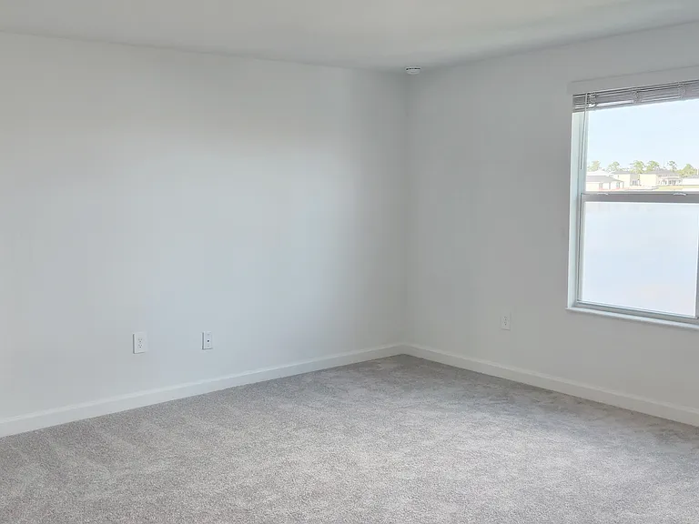15198 Jadestone Dr — Photo 21