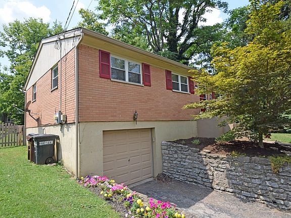 3rd image of 1011 Crosley Ave