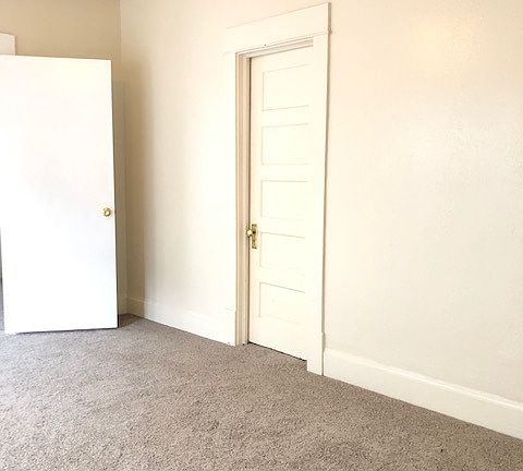 5th image of 290 S Olive St APT C