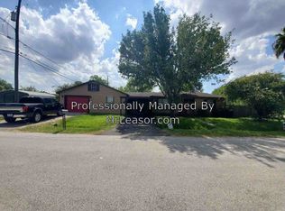 6113 Fairchild St, Houston, TX 77028