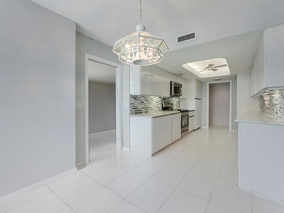 5th image of 3210 S Ocean Boulevard #703