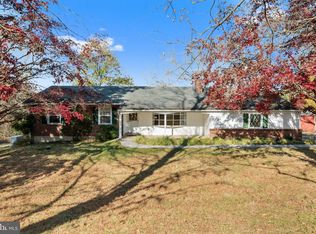 15 Ivy Mills Rd, Glen Mills, PA 19342