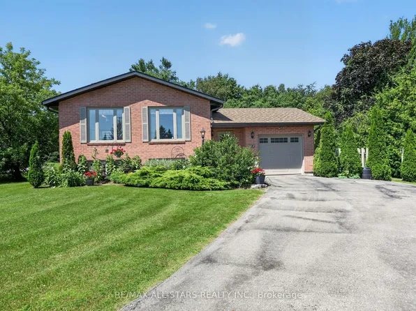 6 Golf Ct, Kawartha Lakes, ON K0M 2T0