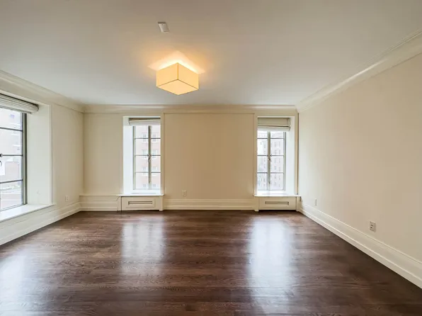 140 East 63rd Street image 1 of 11