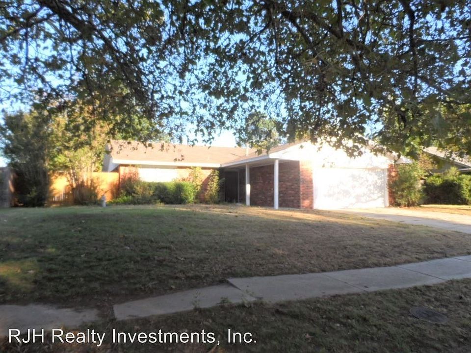 1st image of 2315 Houston Ave