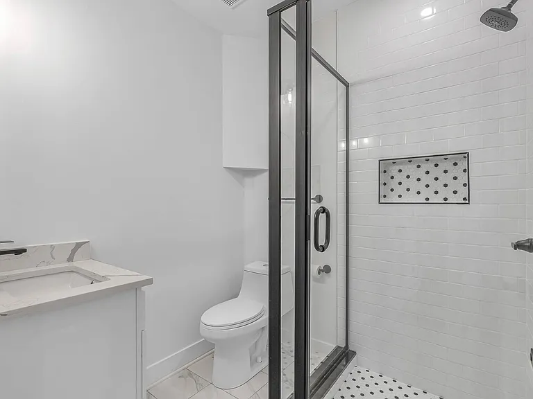 1224 N 26th St #E1 — Photo 22