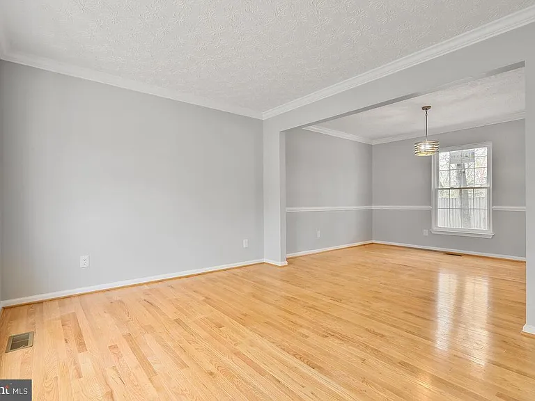 7802 Shallowbrook Ct — Photo 16