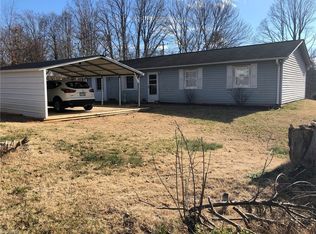 405 Hartgrove Rd, King, NC 27021