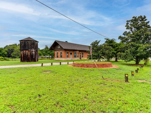 211 Main St, Rosser, TX 75157