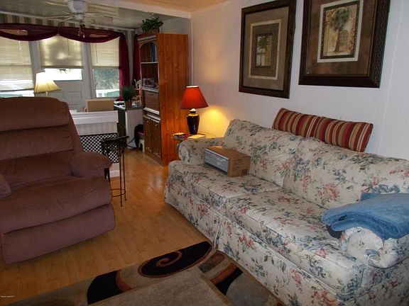 4th image of 1011 Ginger Ln
