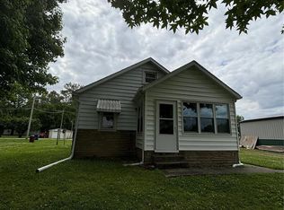 26 Kentucky St, Pinckneyville, IL 62274