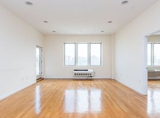 37-34 29th St #2B, Long Island City, NY 11101