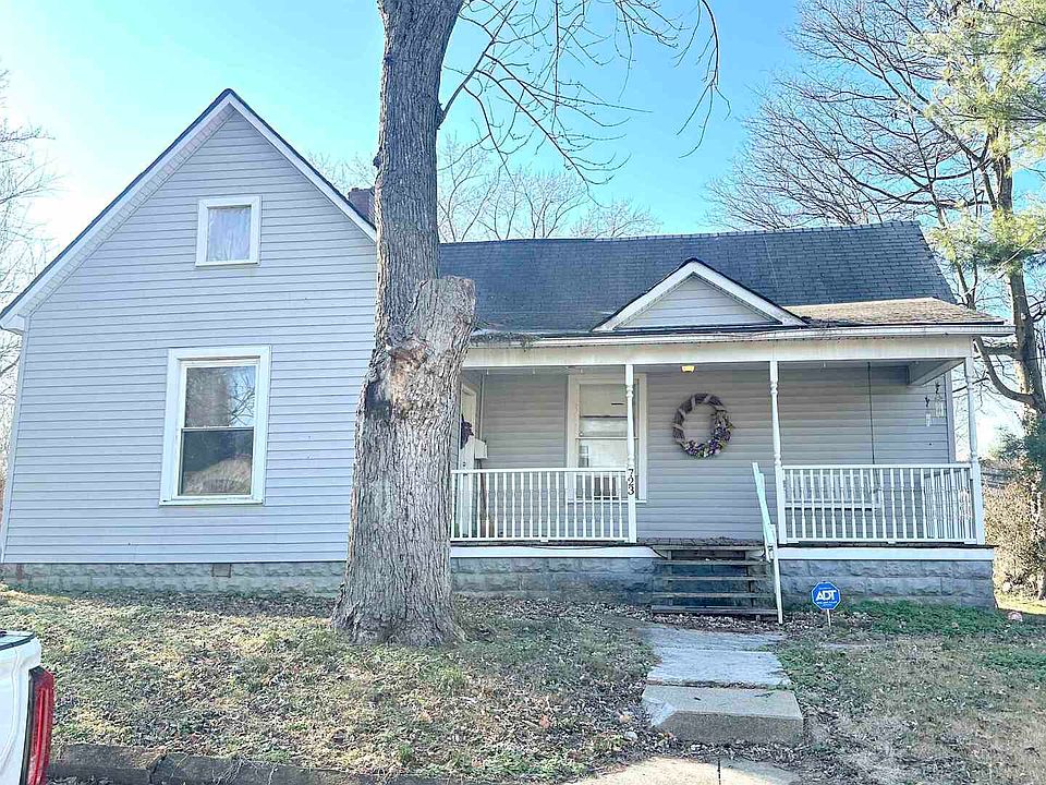 1st image of 723 N 9th St